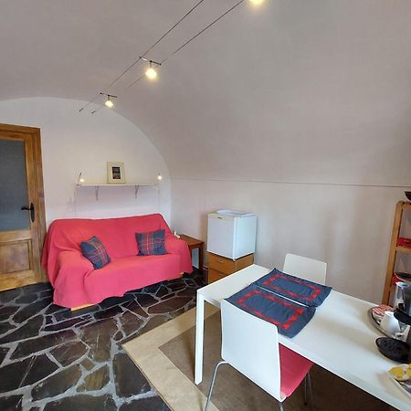 Bed and Breakfast Cala Clareta Кастельфольїт-де-ла-Рока Екстер'єр фото